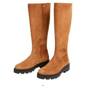 Emile et Ida camel boots with scallop detail